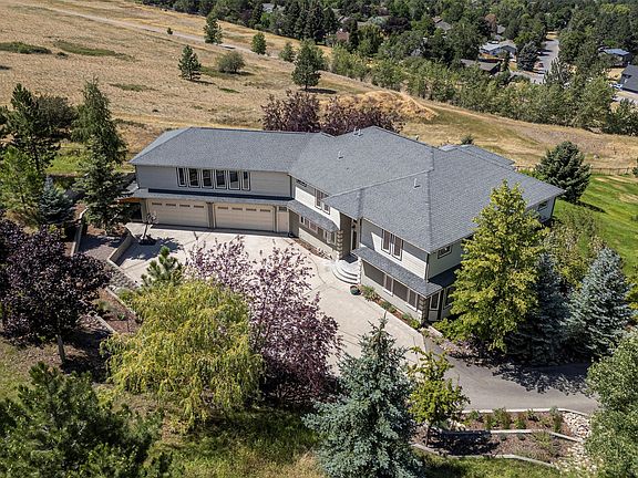 2nd image of 901 Ben Hogan Dr