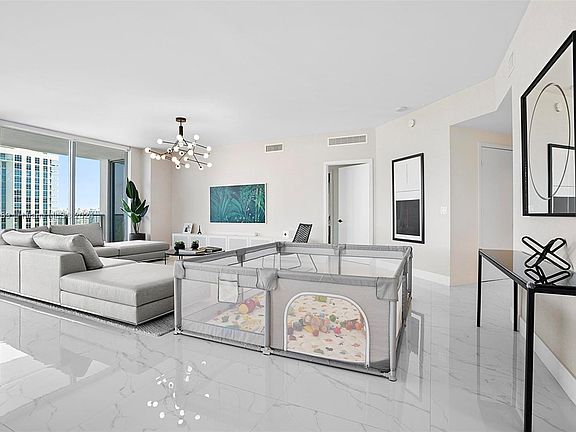 5th image of 17111 NE Biscayne Blvd #1701