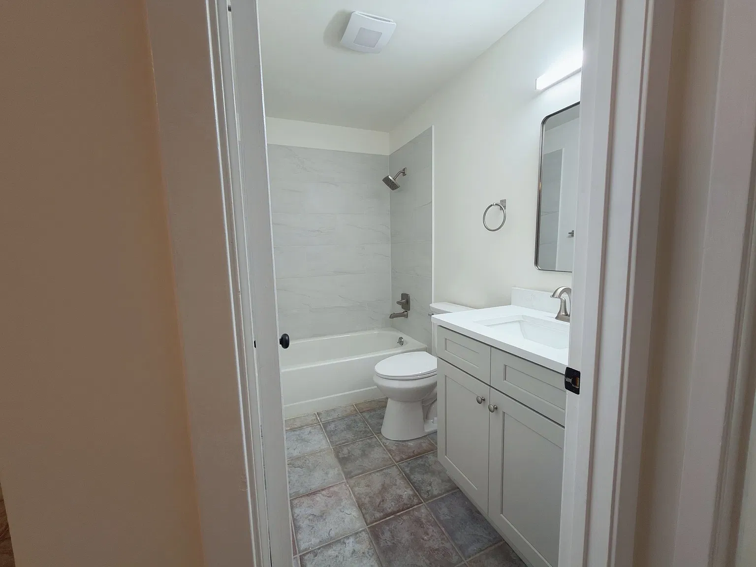 2 bed, 1404 sqft, $1,850 — Photo 4