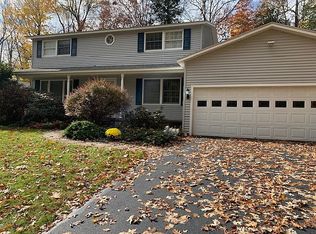 600 Ferndale Ln, Minoa, NY 13116
