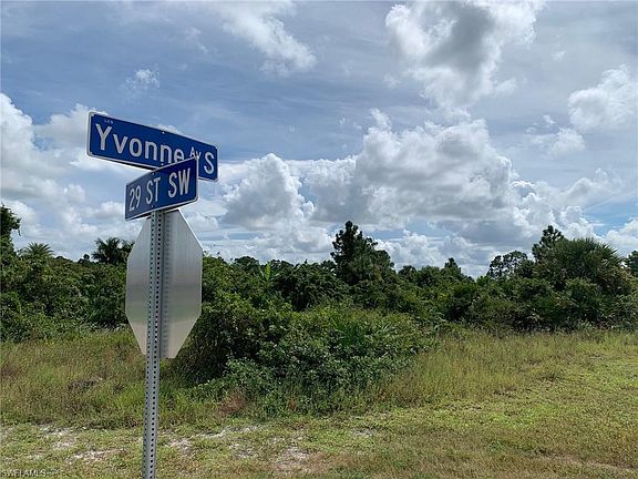 3rd image of 2901 Yvonne Ave S