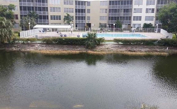 2nd image of 1700 NE 191st St APT 209