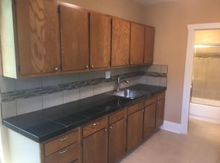 418 N 39th St APT 7, Omaha, NE 68131