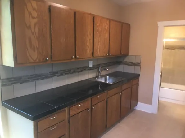 418 N 39th St APT 7, Omaha, NE 68131