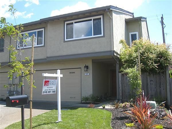 1st image of 571 Blue Jay Dr