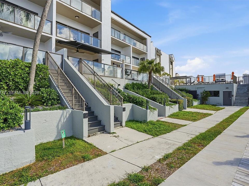 1st image of 4000 NE 168th St APT 113B