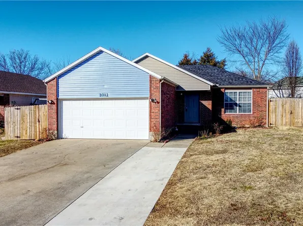 2012 Collins Ave, Springdale, AR 72764