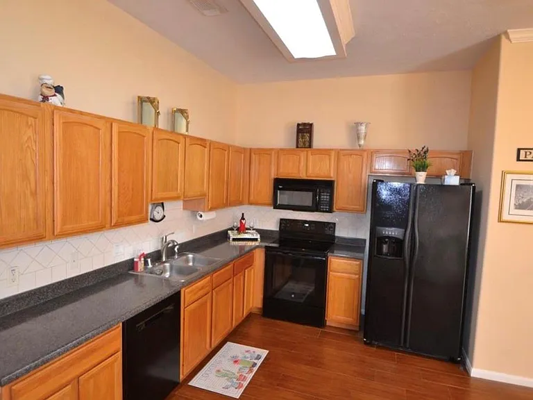 2710 Grants Lake Blvd #J10 — Photo 34
