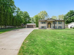 1686 Litchfield Pl, Dorr, MI 49323