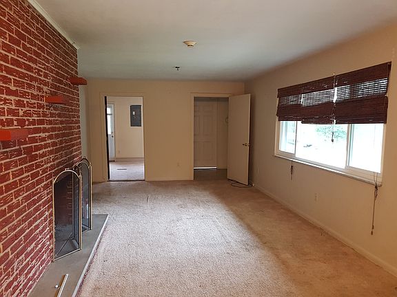 2nd image of 5213 Sun Valley Dr