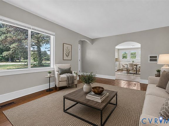 4th image of 9545 W Windsor Blvd