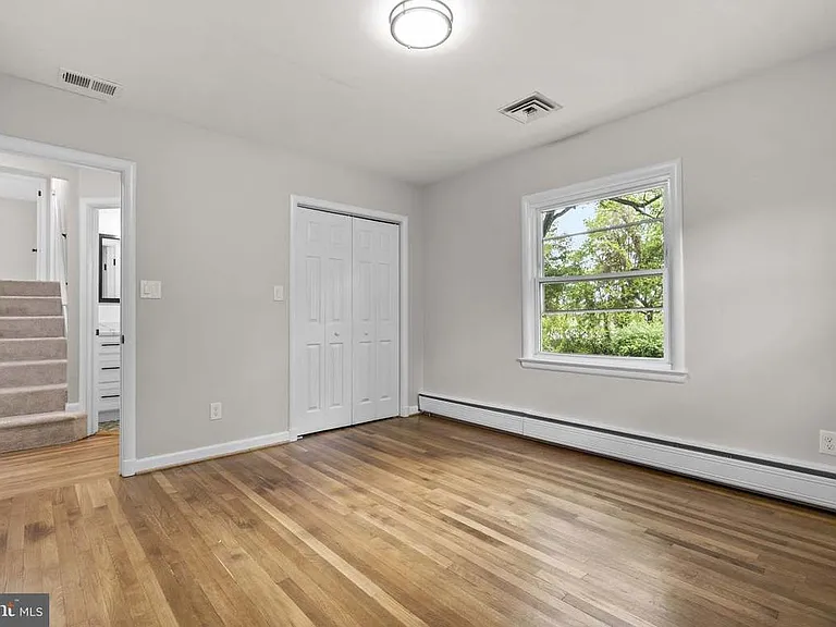 10242 Stratford Ave — Photo 20