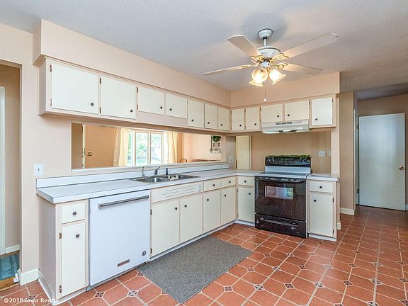 4th image of 260 Bel Aire Dr