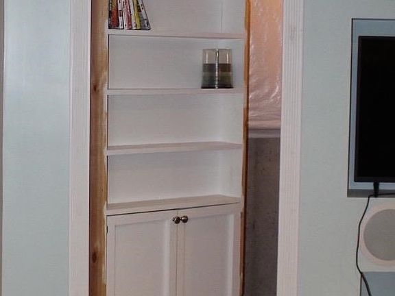4th image of 5513 W Mills Dr