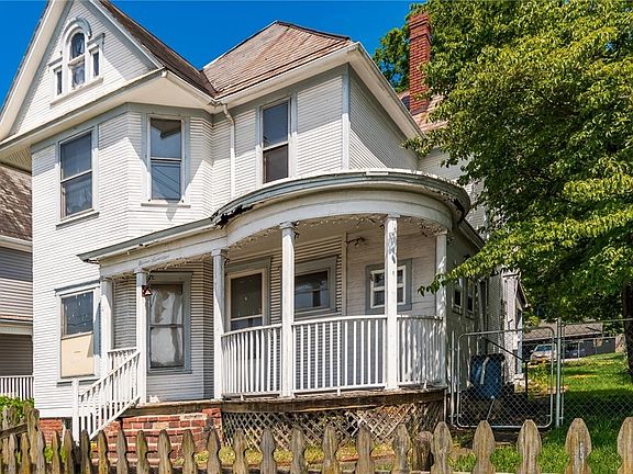 4th image of 1117 Greene St