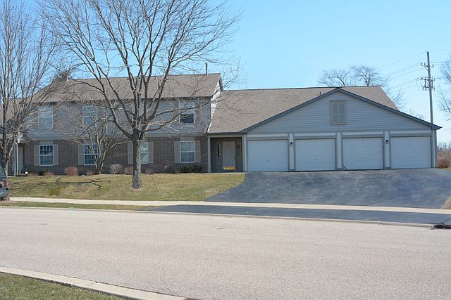 1st image of 250 Crestview Dr Unit A