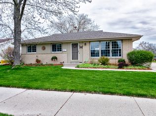 6072 S Indiana Ave, Cudahy, WI 53110