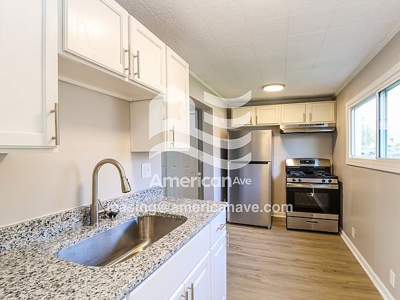 724646_005_wm_-_kitchen_13364638.jpg
