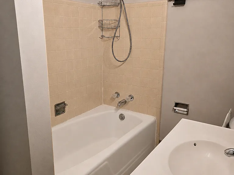2564 E Wren Rd — Photo 11