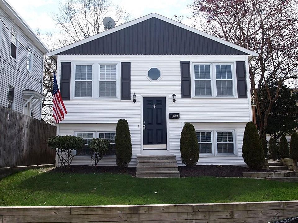 1st image of 206 Salina St
