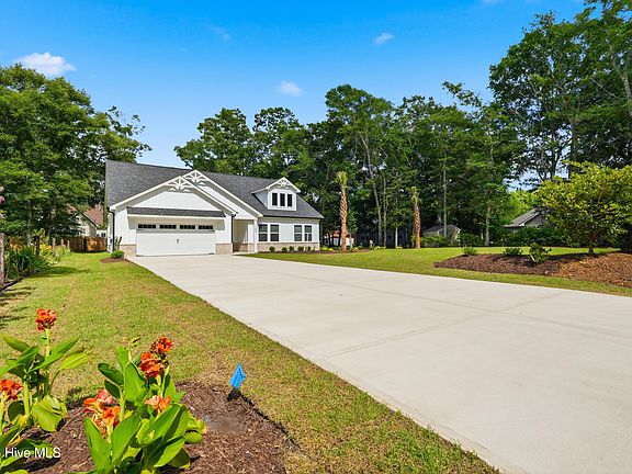 2nd image of 1760 Sandalwood Drive SW