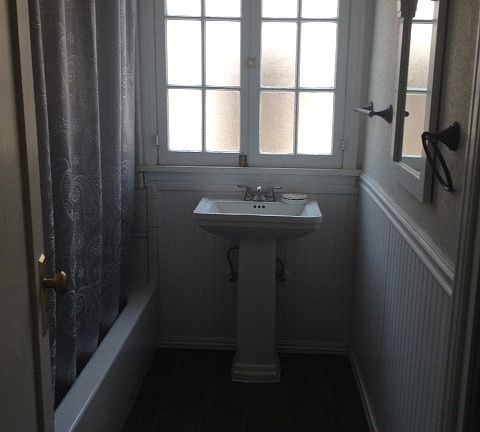 4th image of 413 N Mar Vista Ave