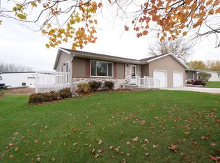 447 Bonnie Rd #B, Cottage Grove, WI 53527