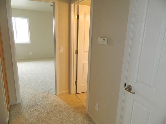 3rd image of 1093 Belridge St