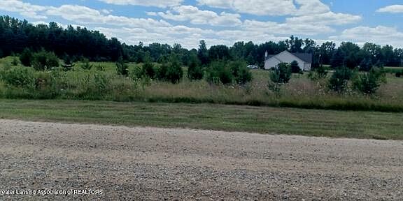4th image of V/l 7 Brookshire Dr