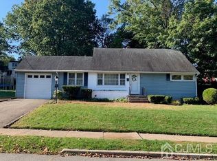 32 Montview Rd, Edison, NJ 08837