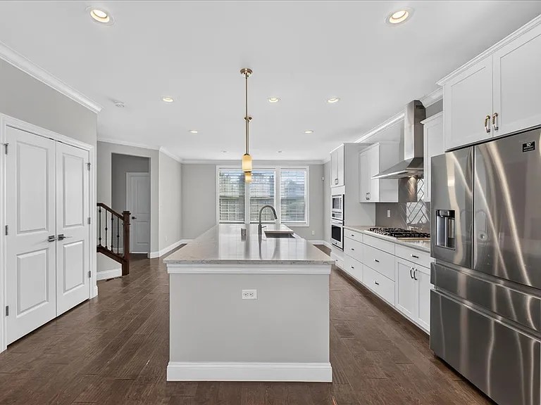 8013 Central Park Dr — Photo 11