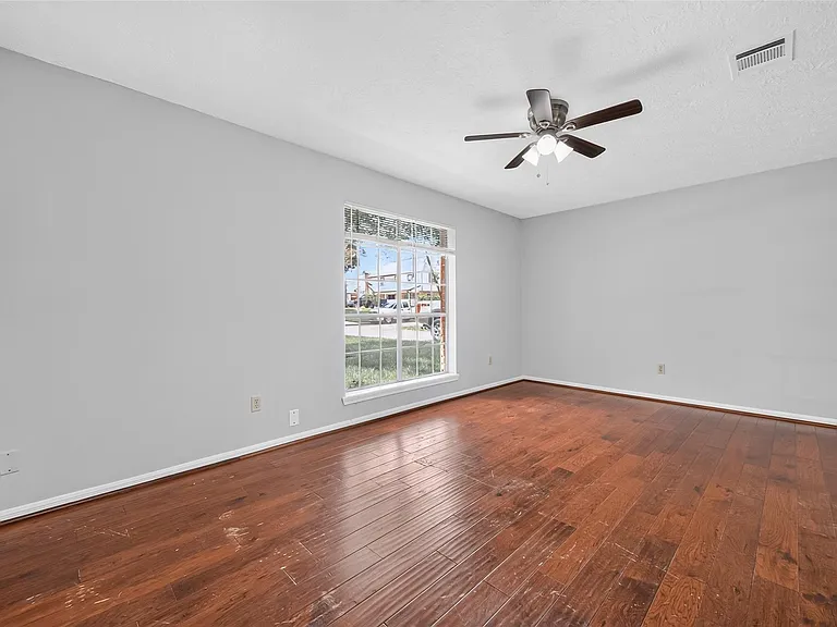 5703 Green Timbers Dr — Photo 24