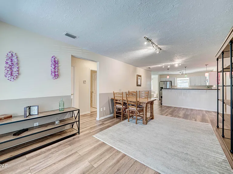 420 Water Oak Cir — Photo 23