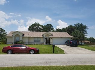 1176 Camas Ave NW, Palm Bay, FL 32907