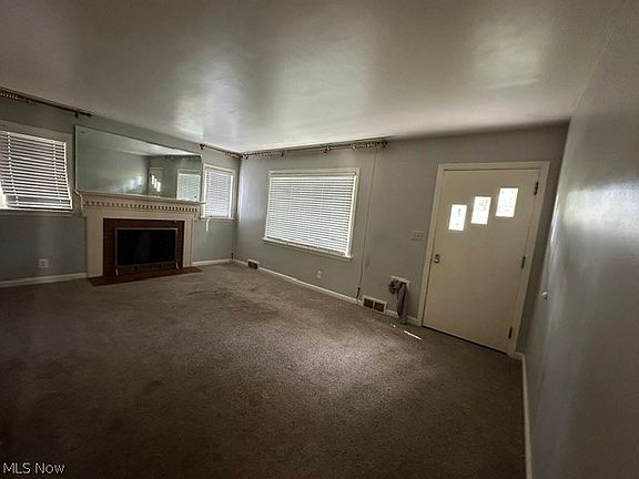 4th image of 2224 Coral Sea Dr