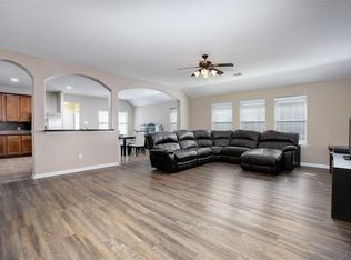 217 Morgan Isle Ln, Dickinson, TX 77539