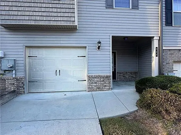 348 Turtle Creek Dr, Winder, GA 30680