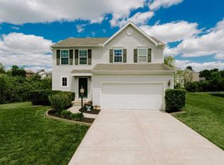 1156 Secretariat Ct, Lebanon, OH 45036