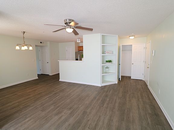 3rd image of 214 Quietwood Dr