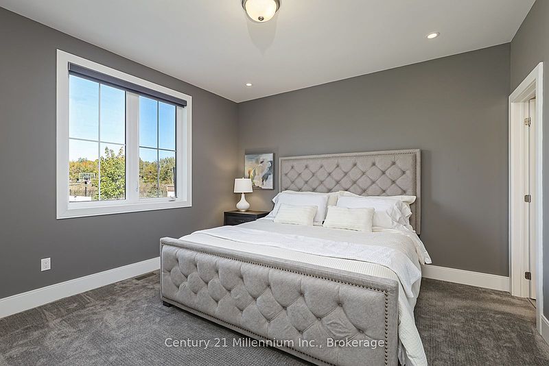 The Blue Mountains House for rent - 5 Bedrooms — photo 13