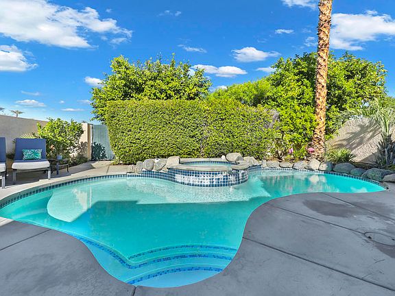 4th image of 21 Ensenada Ln
