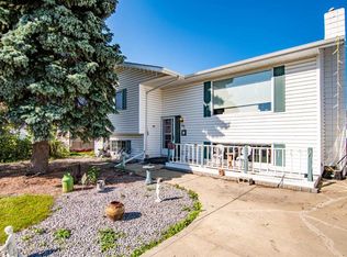 84 E Pearson Cres, Red Deer, AB T4P1L9