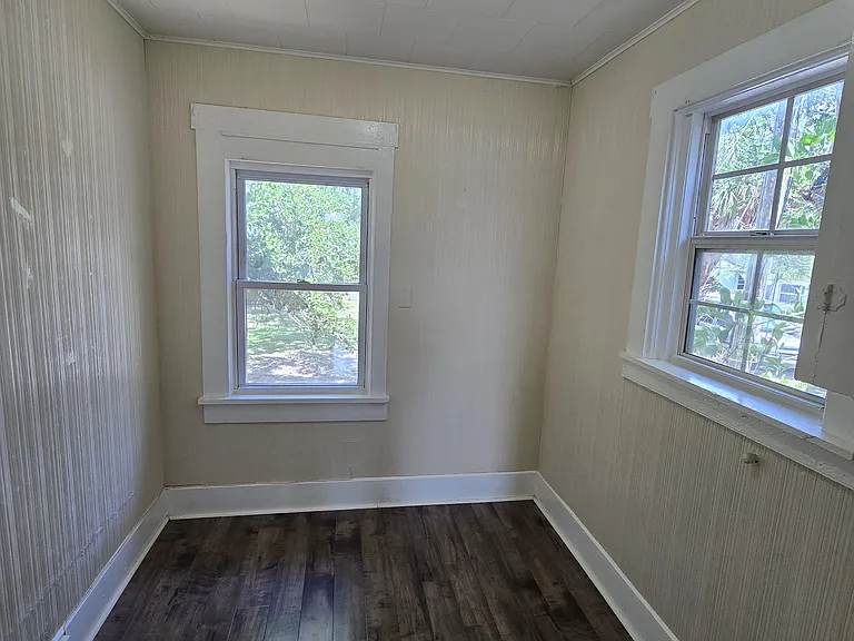 1910 1/2 23rd St S #1/2 — Photo 20