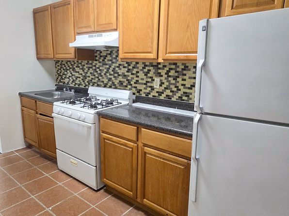 1404 Noble Ave APT 4H