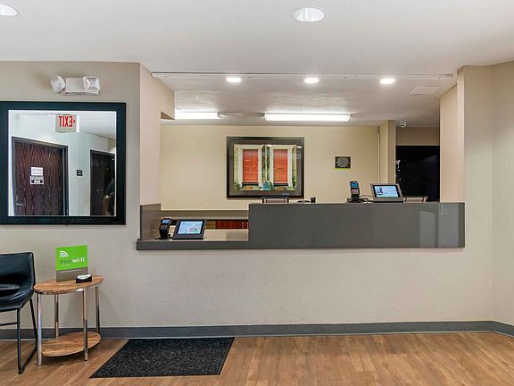 Lobby and Guest Check-in