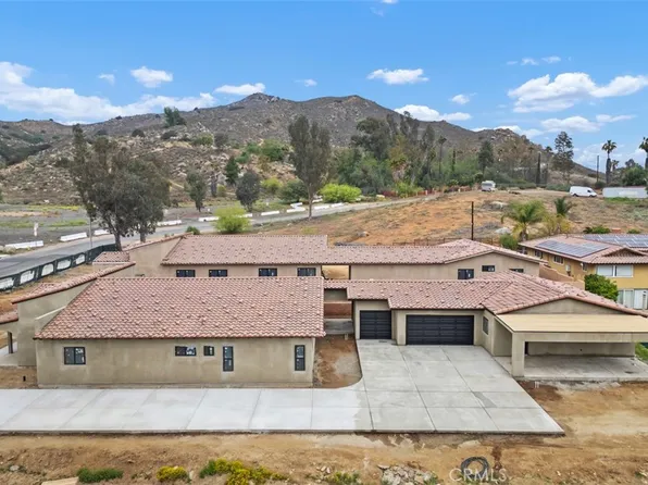 4501 Gilchrist Dr, Riverside, CA 92505