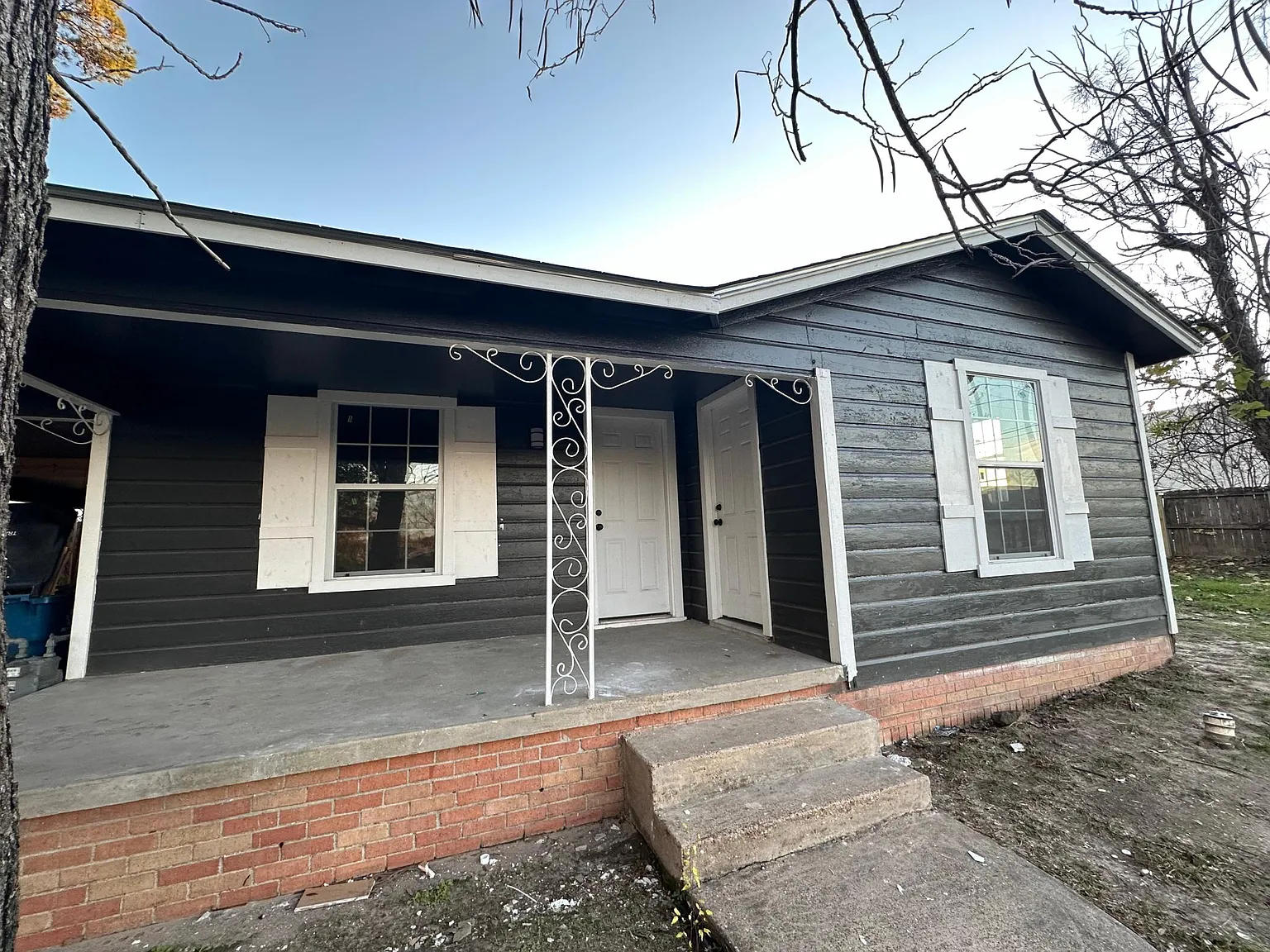 108 White St — Photo 2