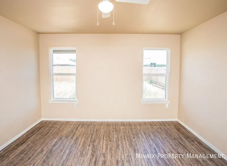 2602 N Avenue P — Photo 15