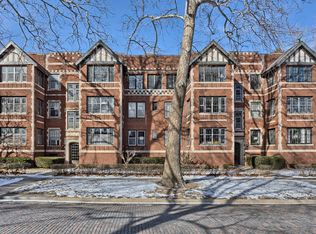 810 W Park Ave APT 6, Champaign, IL 61820