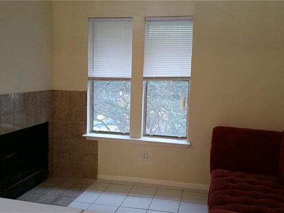 3rd image of 5608 Cougar Dr APT 221